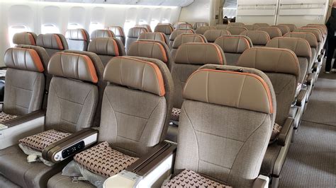 difference between coach and premium economy.